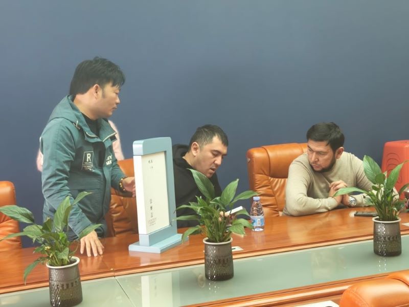 Russian Clients Visit WAFU LOCK and Place Orders