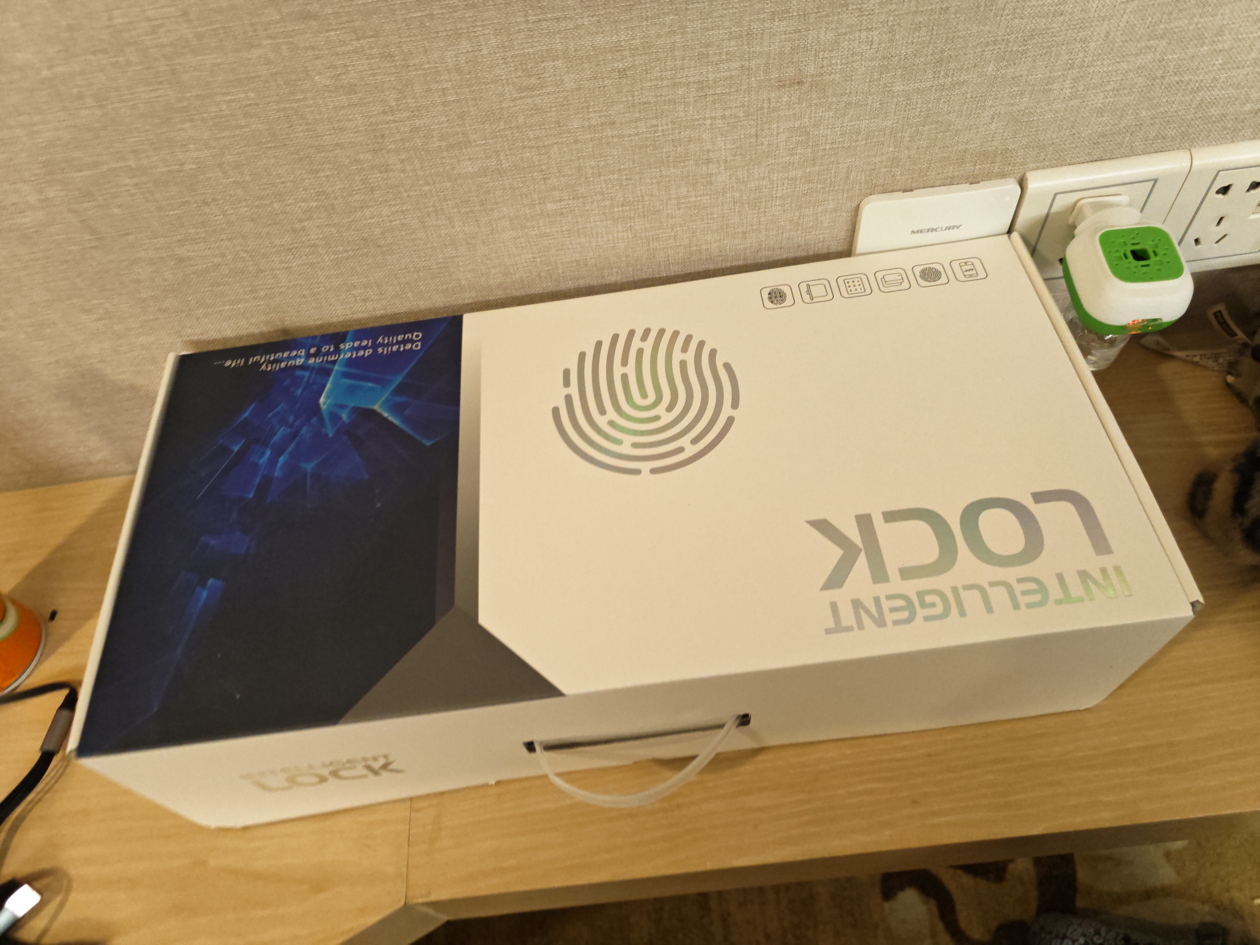 Фото клиента: WAFU intelligent lock retail packaging